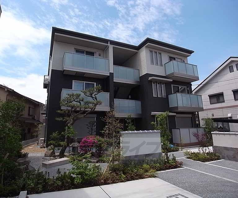 八番地東元松