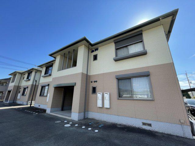 シャーメゾン志保