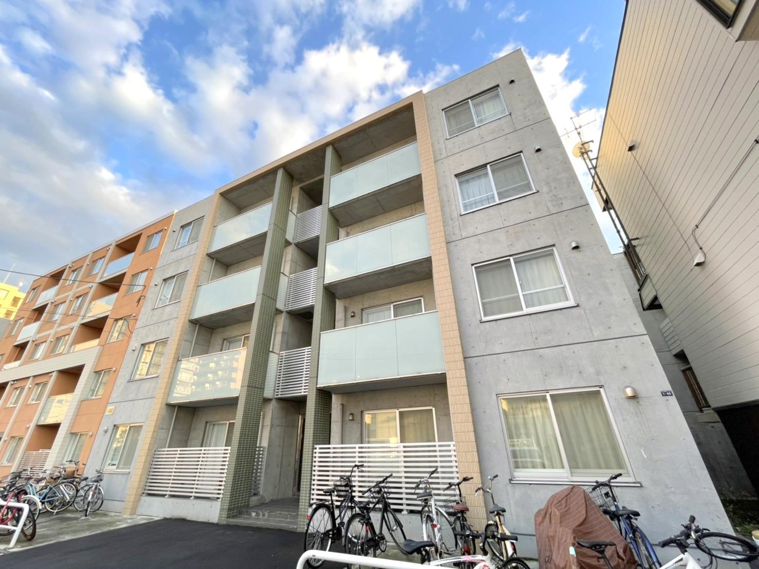 PLESURE MINAMI 13 JO