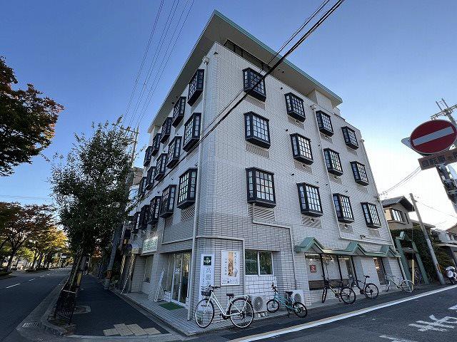 フローレス北山