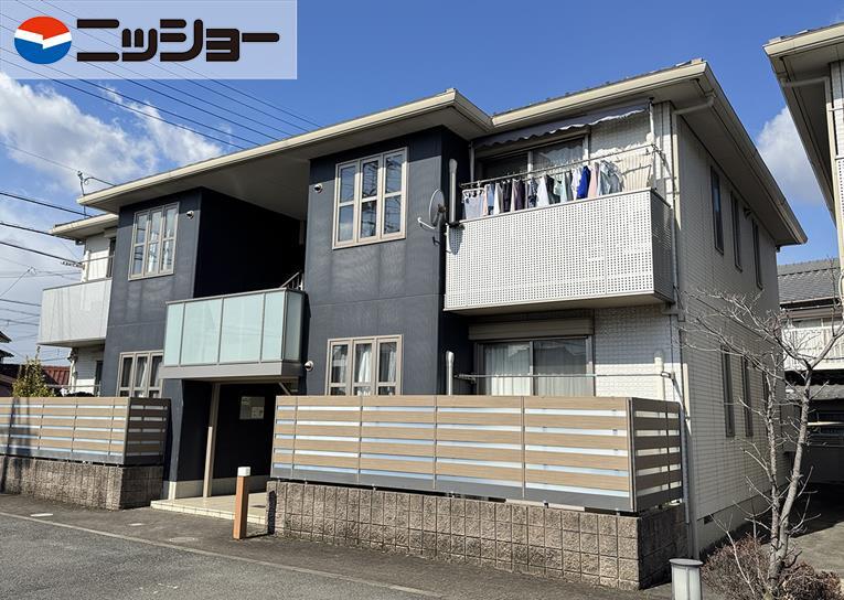 ファミーユ森岡A棟