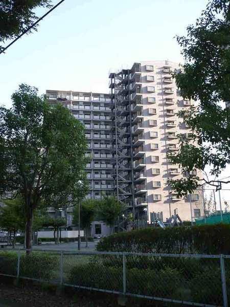 ライオンズガーデン花崎 E棟