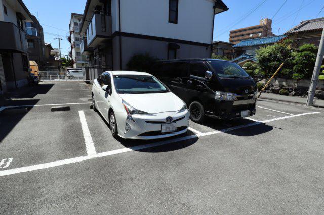 クレセール八木B棟