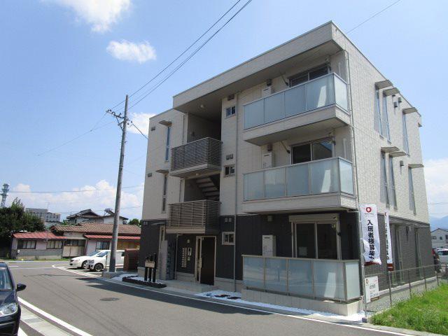長野電鉄長野線 市役所前駅(長野) 徒歩8分 3階建 築8年
