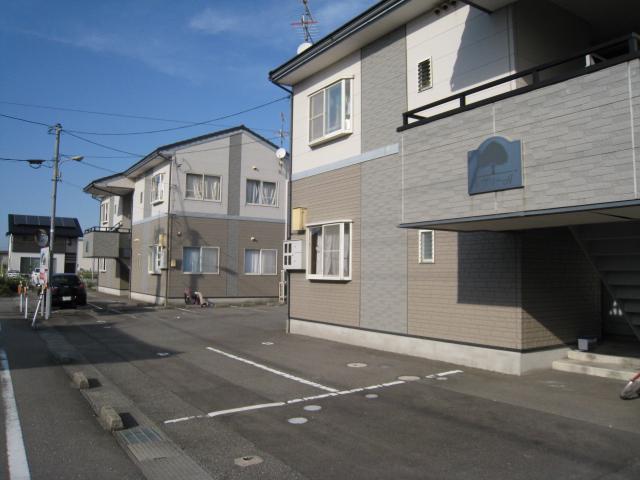 レブリーA棟