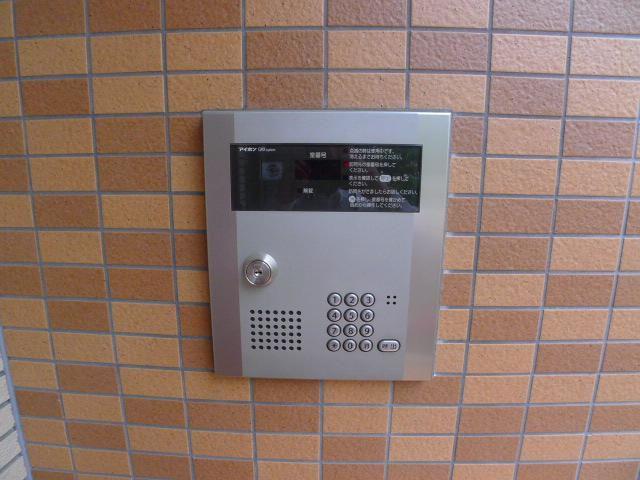東京メトロ千代田線 綾瀬駅 徒歩5分 9階建 築15年