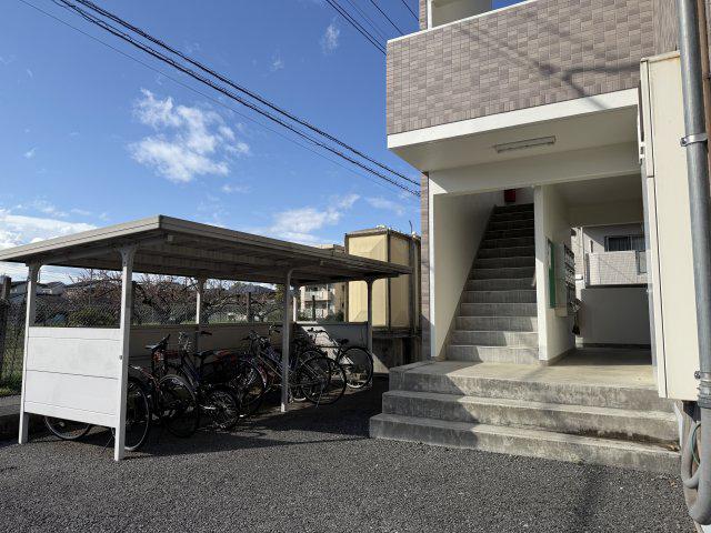 ＪＲ宇都宮線 小山駅 徒歩14分 3階建 築22年