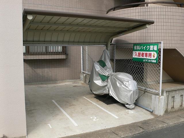 モア・クレスト