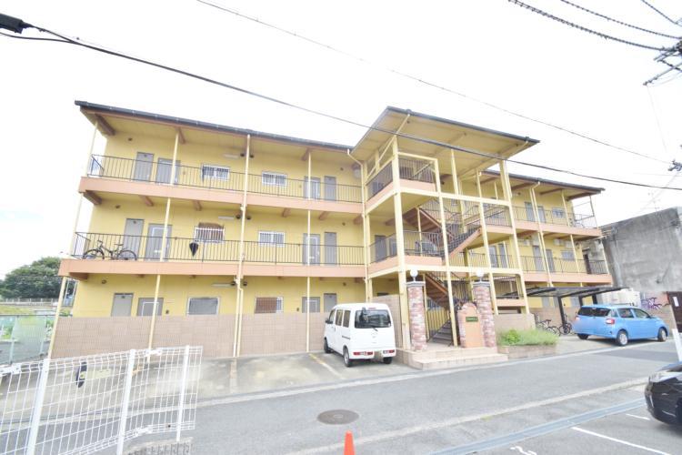 CASA DE LA J