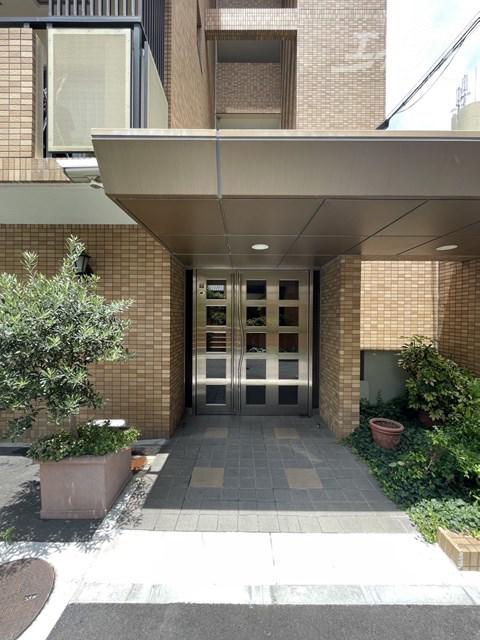 新大阪ファミール西館