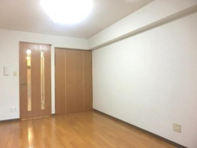 ティアラ(1K/2階)の外観写真