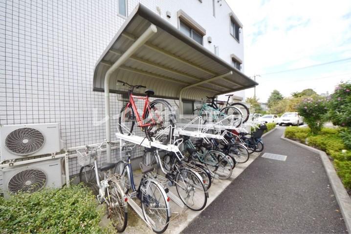 ラシーネ中里