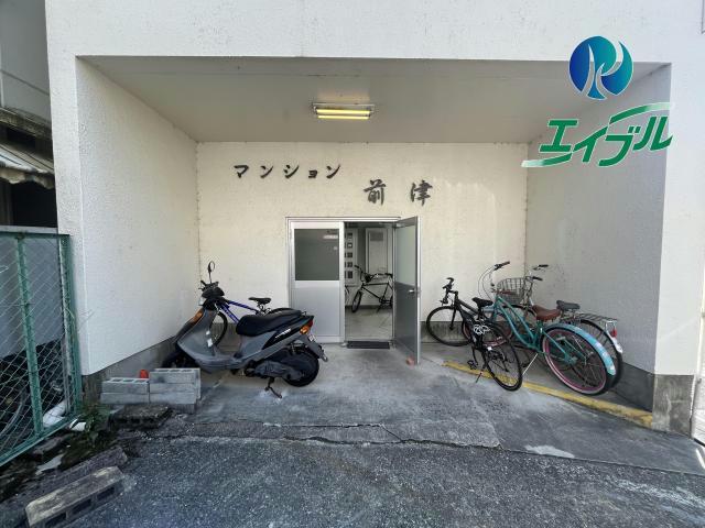 マンション前津