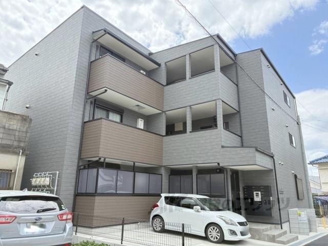 CHOU CHOU MAKINOSAKA