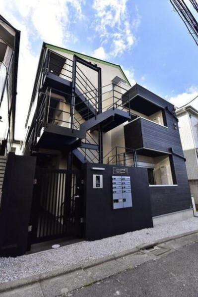 クラーロ三軒茶屋