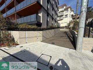 クレヴィア横浜沢渡