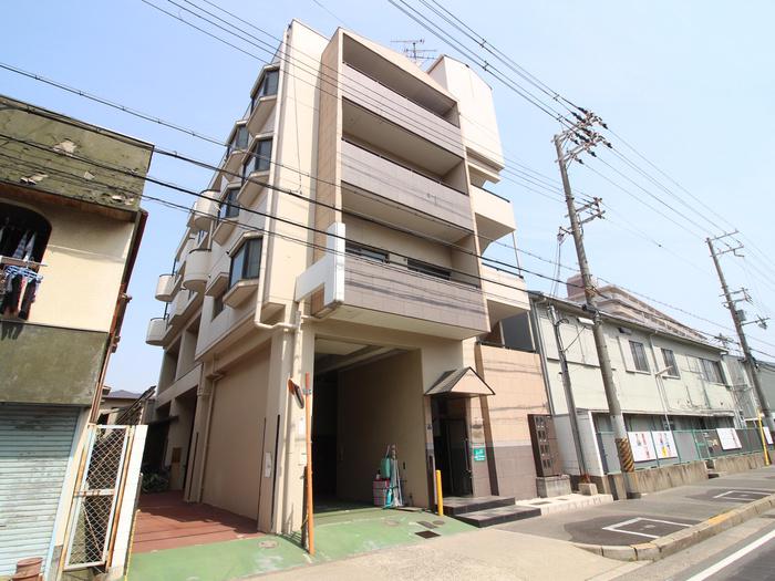 ラーカーサフェリス