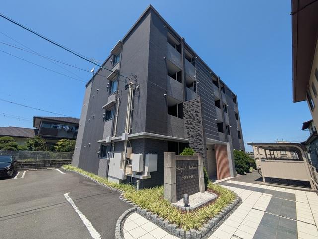 ロイヤルナカダ