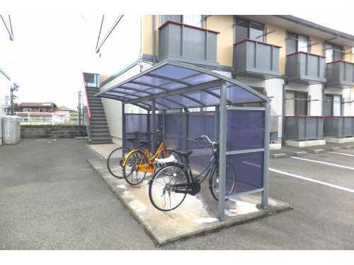 ペーシュ・イゾウB棟