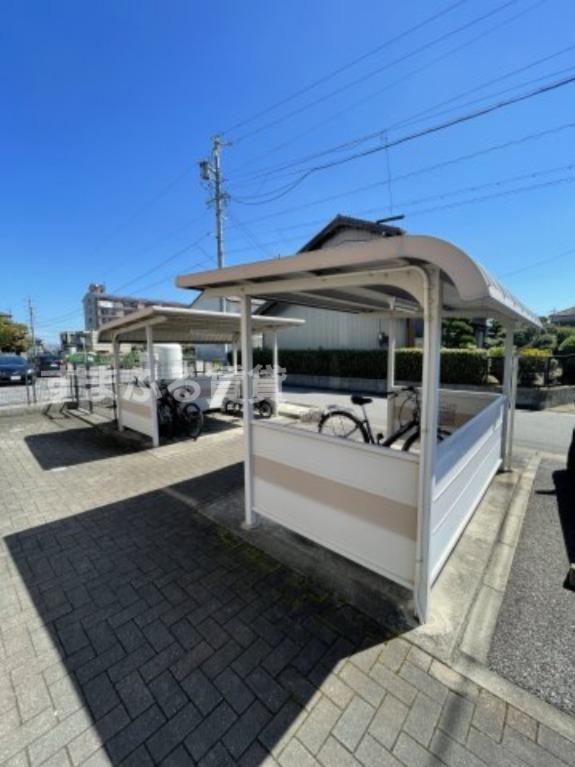アムール西岡崎