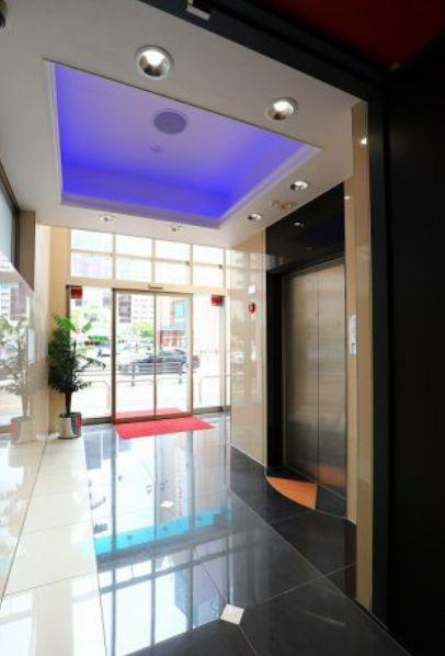 CLUB ORIENT BLD 111
