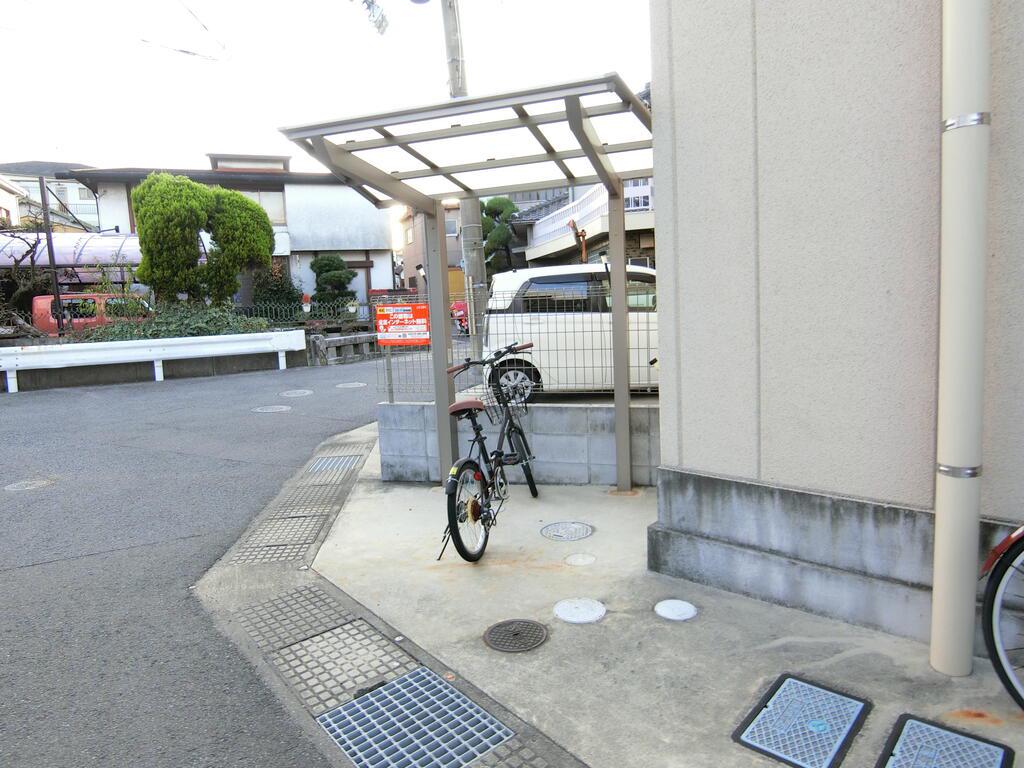 ファーストヴィレッジ