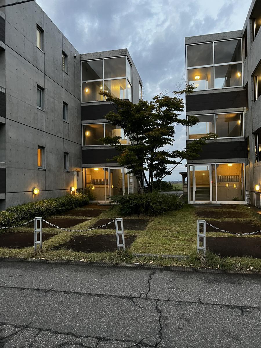 ERMスクウェアガーデン 南館