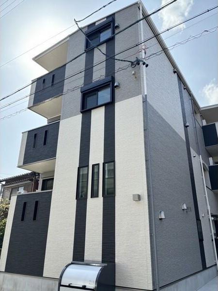 RADIANCE春田駅