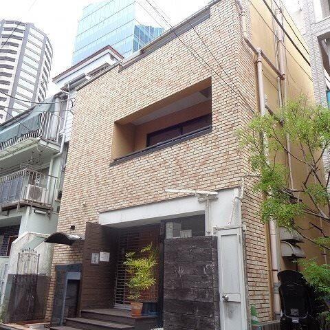 クレスト六本木2