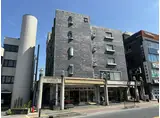 クレセントハウス