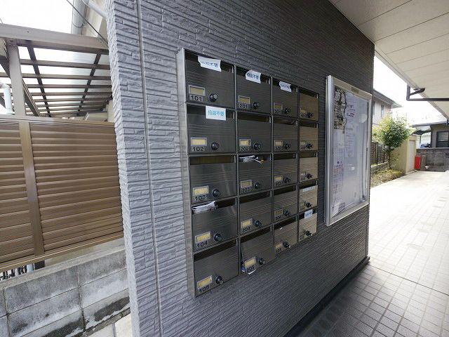 レオパレス氷川