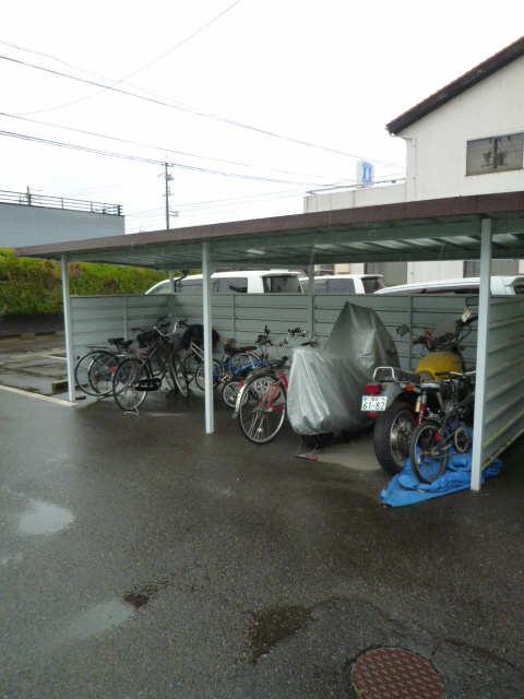 グリーンパーク根川B