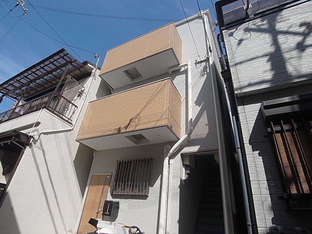 テスラ長田