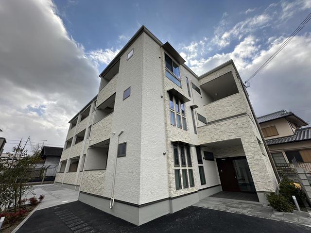 MAISON ウエスト