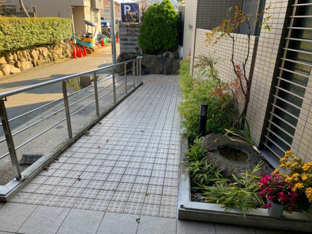 シャルヌーブ