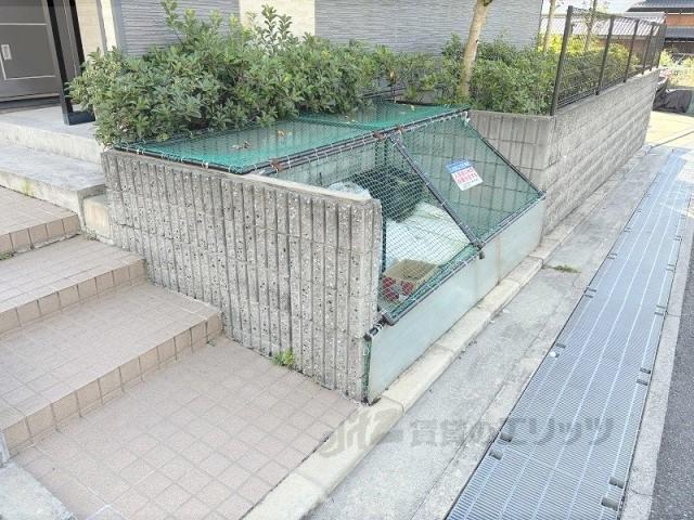 レオパレス私市