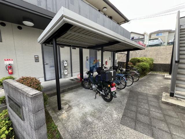 ヒルズ千里山 B棟