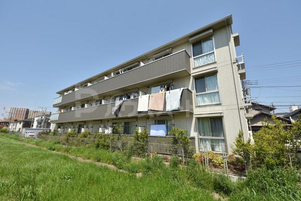 ＪＲ総武線快速 市川駅 徒歩12分 3階建 築11年