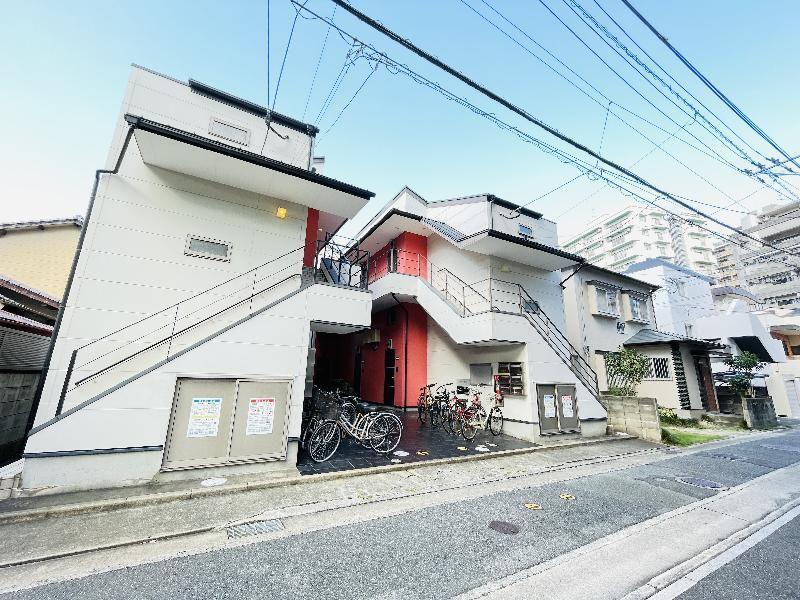 アウグーリ室見