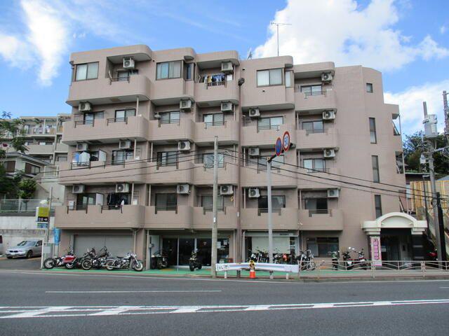 アトリウムビル