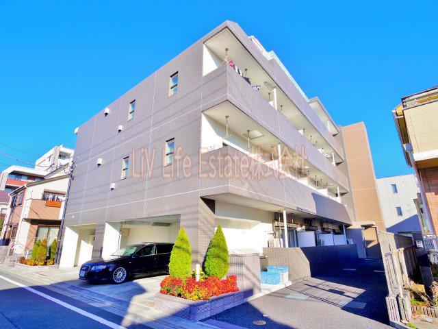 CASTLE.M