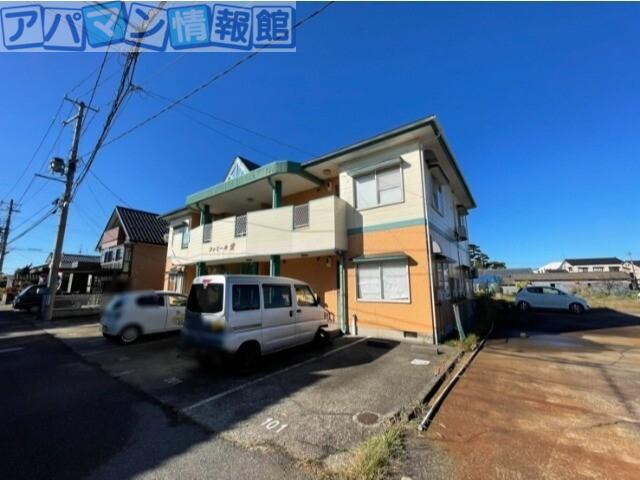 ファミール愛(2DK/1階)