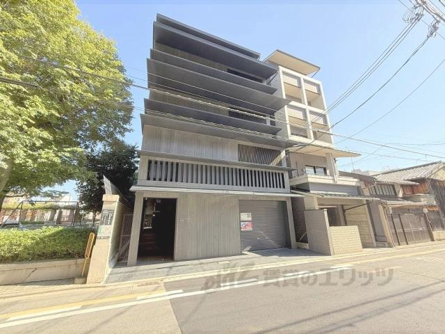 パーシモン御所南(3LDK/2階)