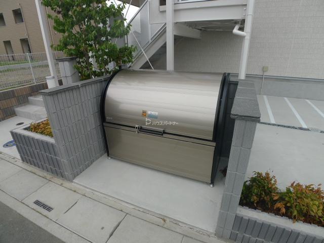 リブリ・AVENE