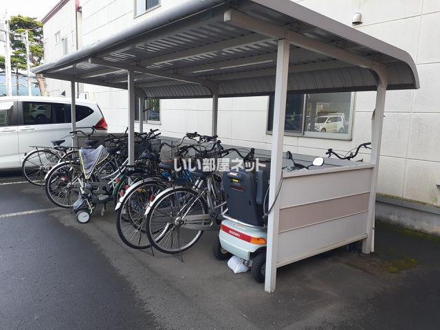 アールズコート大川