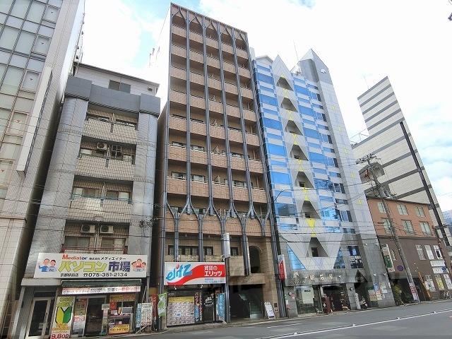 ステーションコートヤード