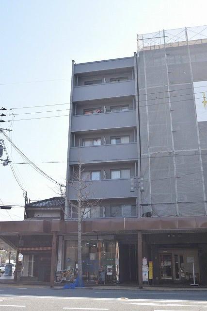 鴨川ウエスト