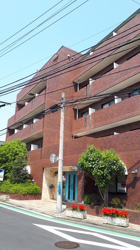 白楽六恵館