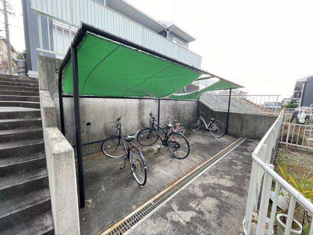 サンハイツ藤山台 B棟