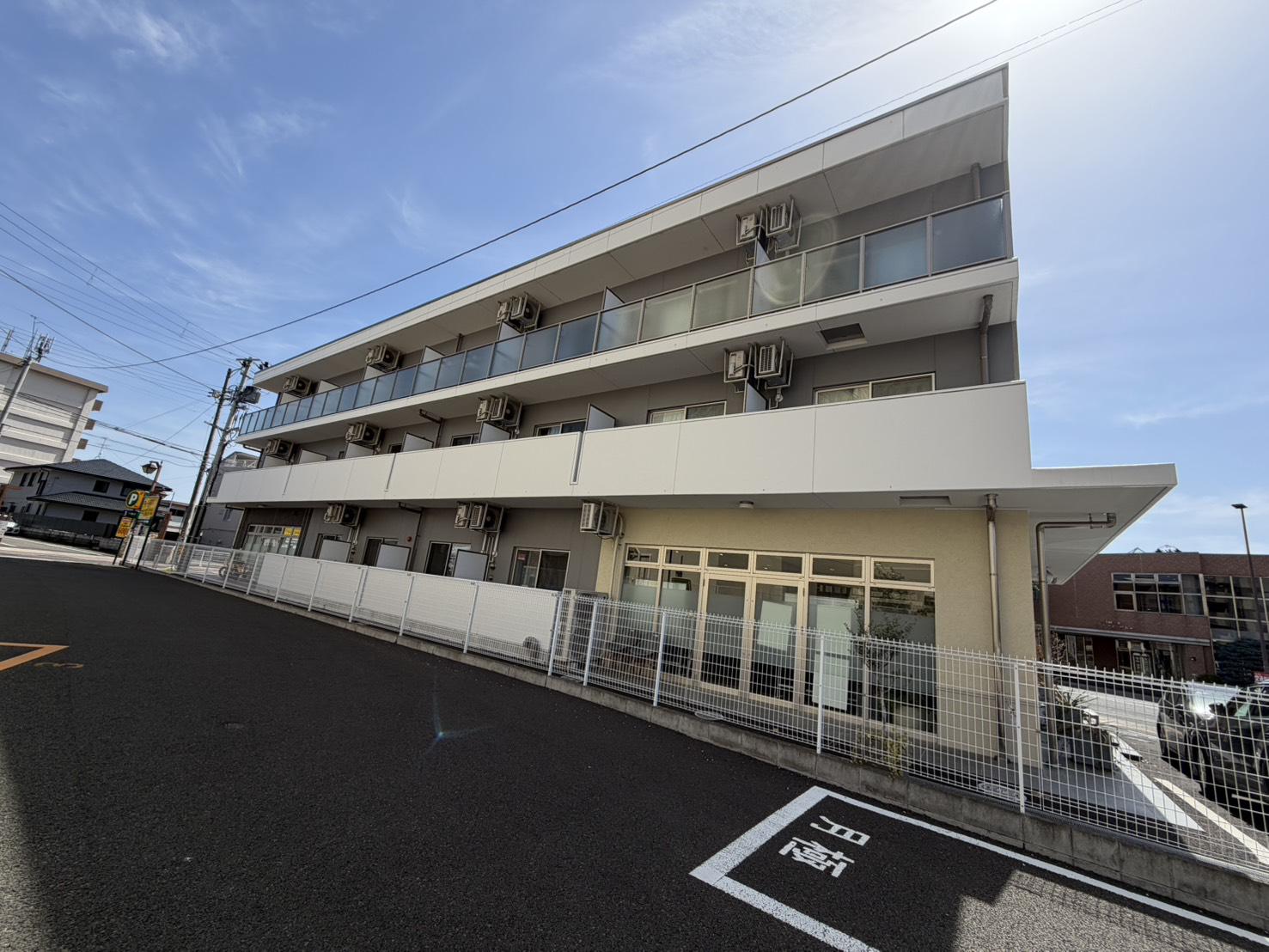 アスコット河原町駅前